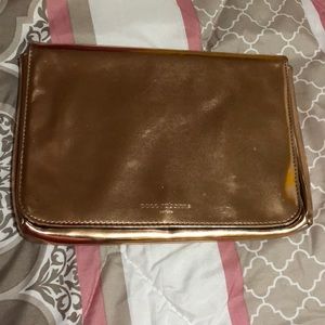 Makeup pouch